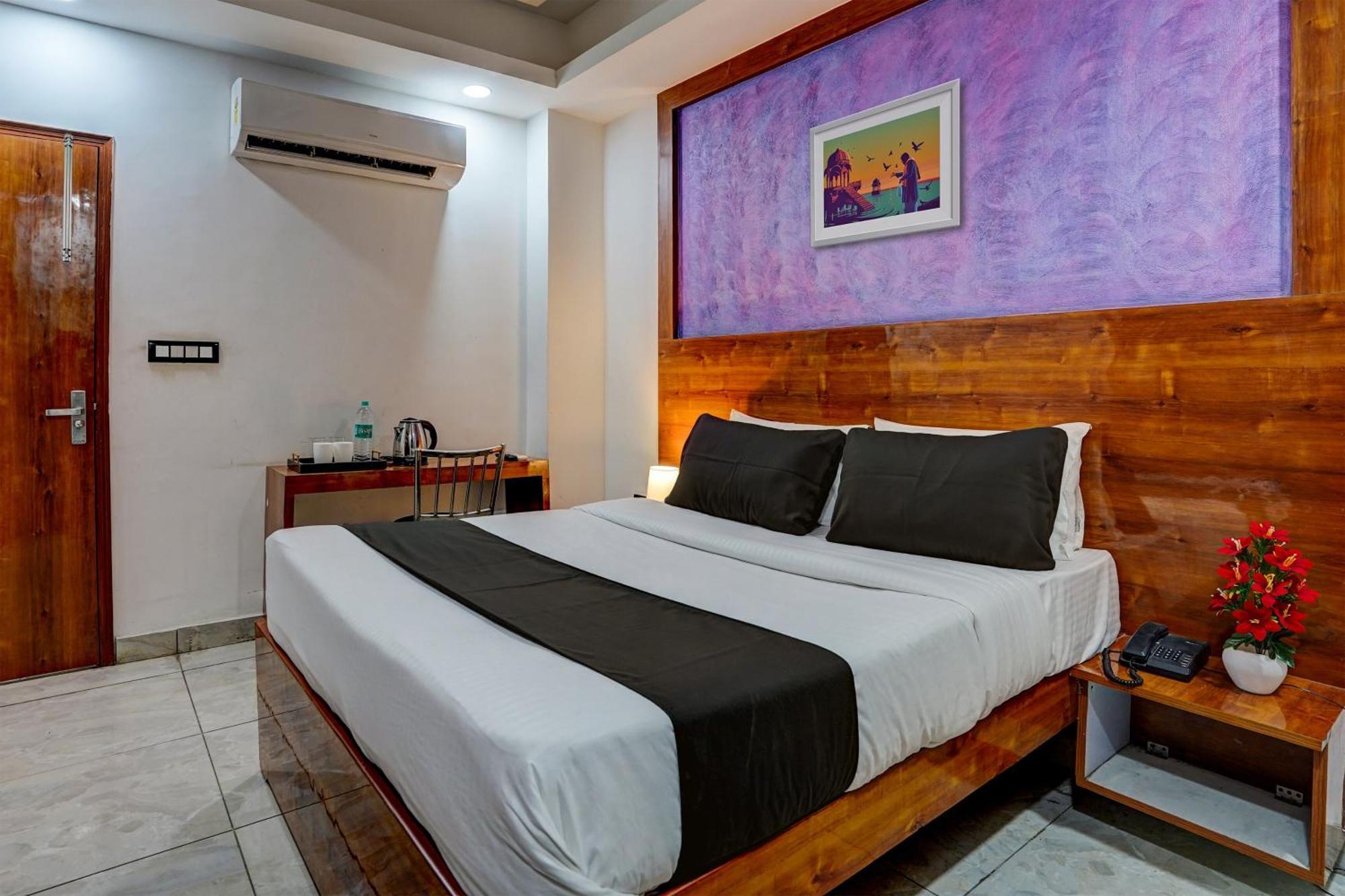 Hotel Hight Krone A Family Hotel Near Igi Airport Delhi New Delhi Ngoại thất bức ảnh