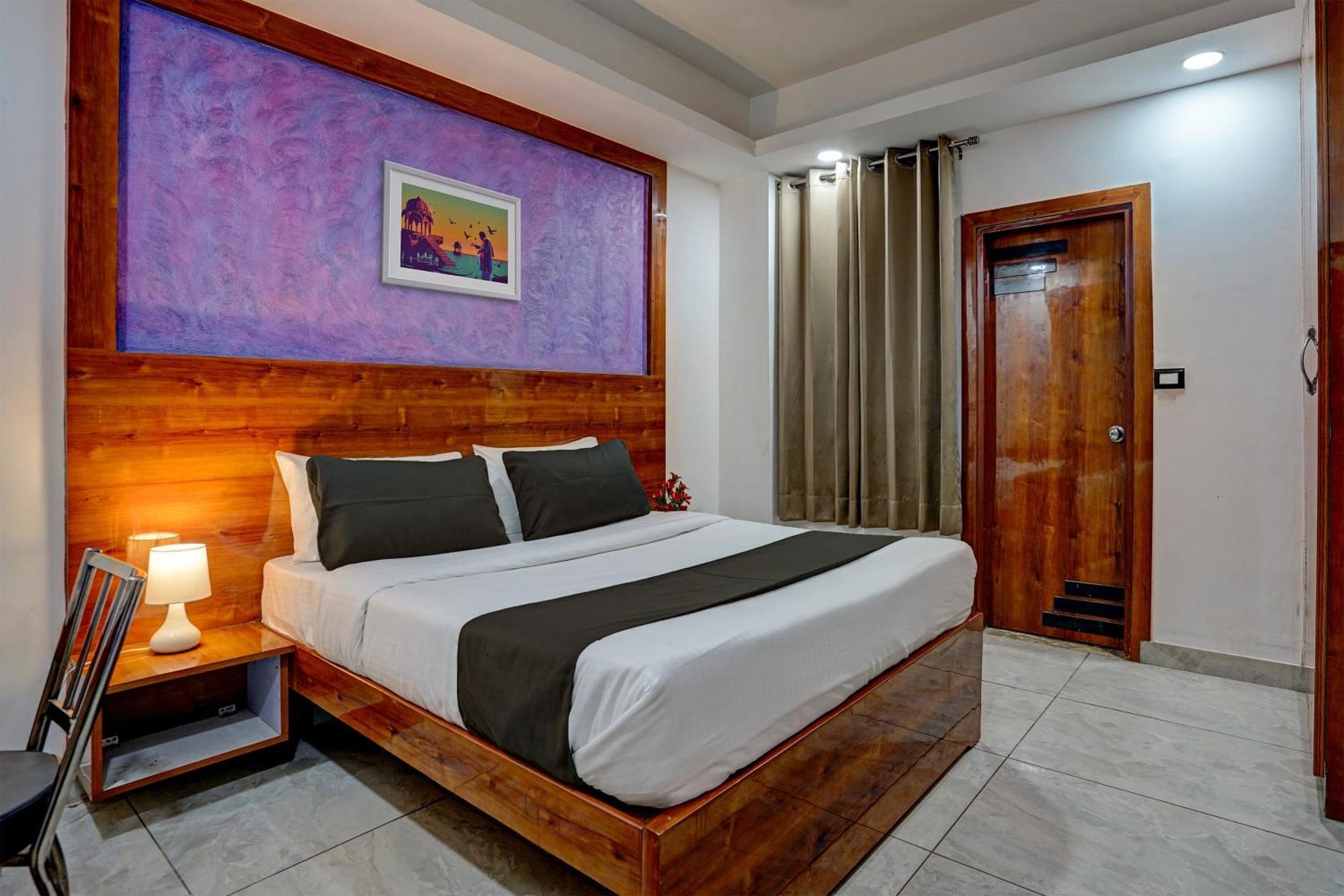 Hotel Hight Krone A Family Hotel Near Igi Airport Delhi New Delhi Ngoại thất bức ảnh