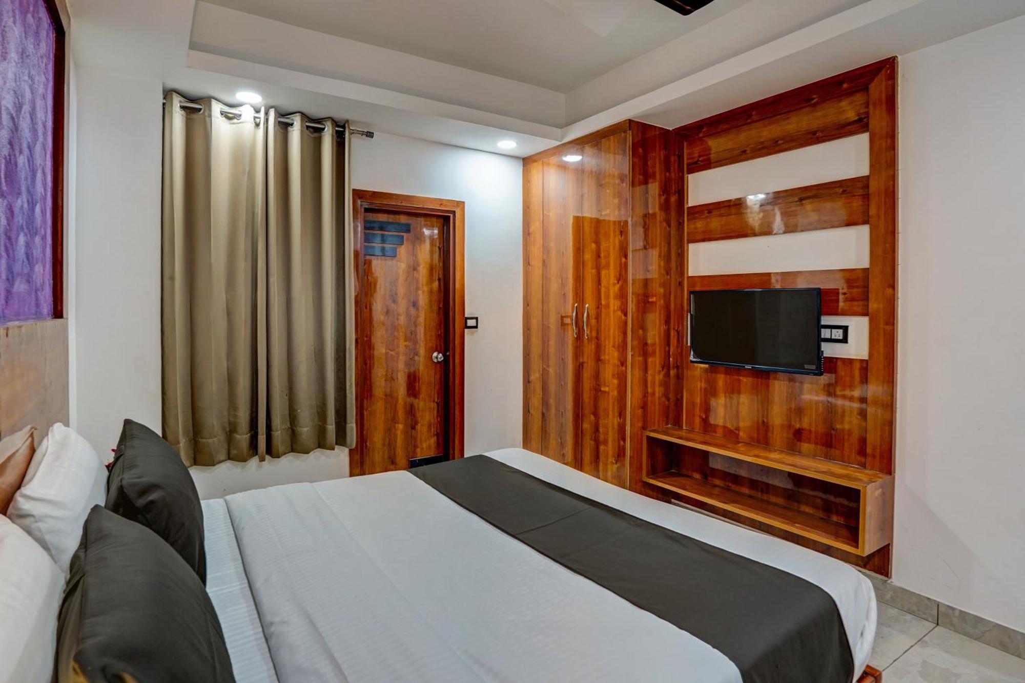 Hotel Hight Krone A Family Hotel Near Igi Airport Delhi New Delhi Ngoại thất bức ảnh